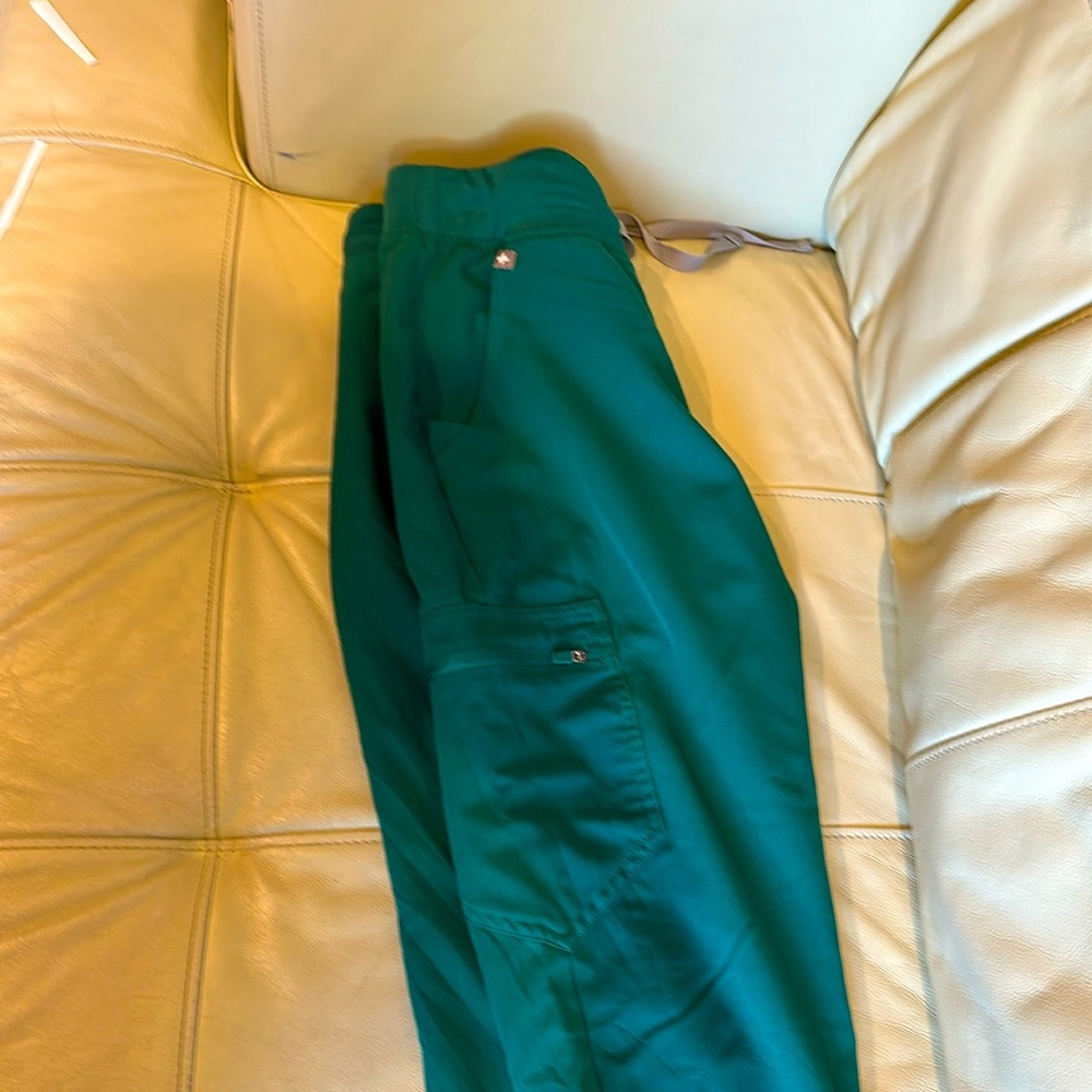 Women’s Hunter Green Zamora Jogger scrub pants